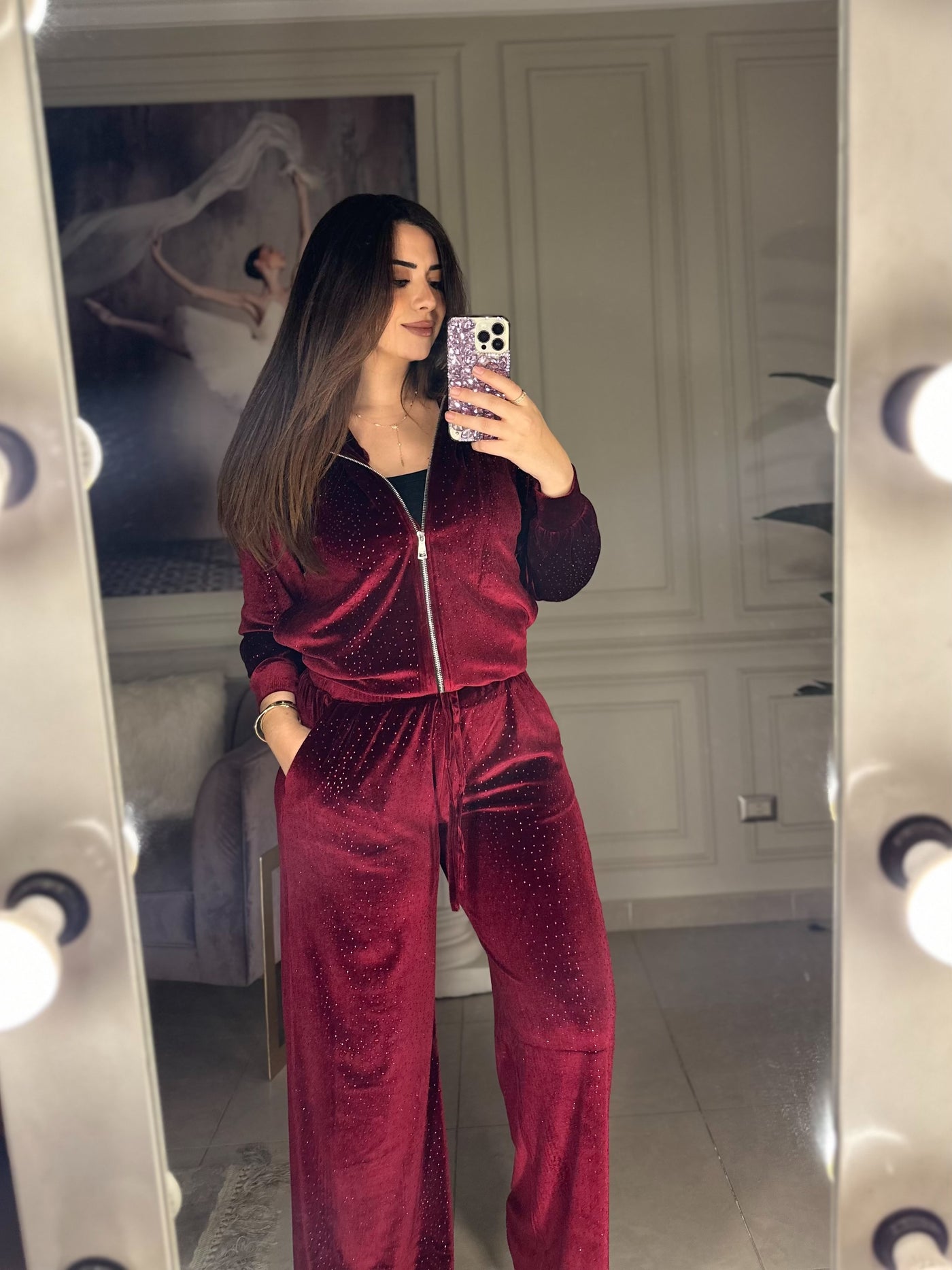 Give ME Diamonds Velvet Jogger Pants - Burgundy