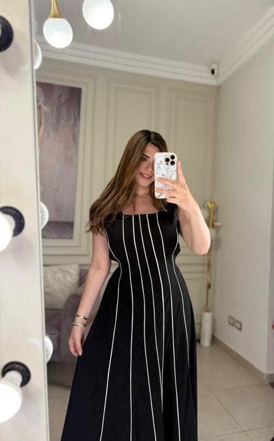 Girl in Florence Linen Dress - Black