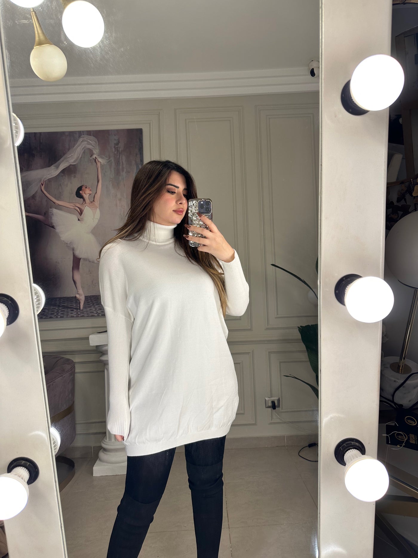 Oversized Basic Pullover - White